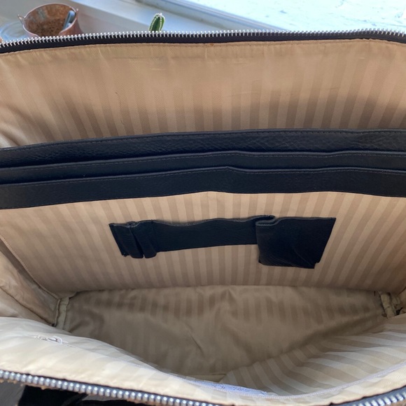 Vintage Terrida Italian Leather Bag - Picture 3 of 3